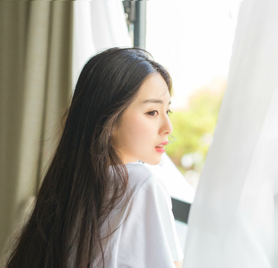 婴儿诞生，一般人不知晓婴儿的未来，可是都说——恭喜!恭喜!某人死了，一般人也不明白死后的世界，却说——可惜!可惜!——三毛《亲爱的三毛》
